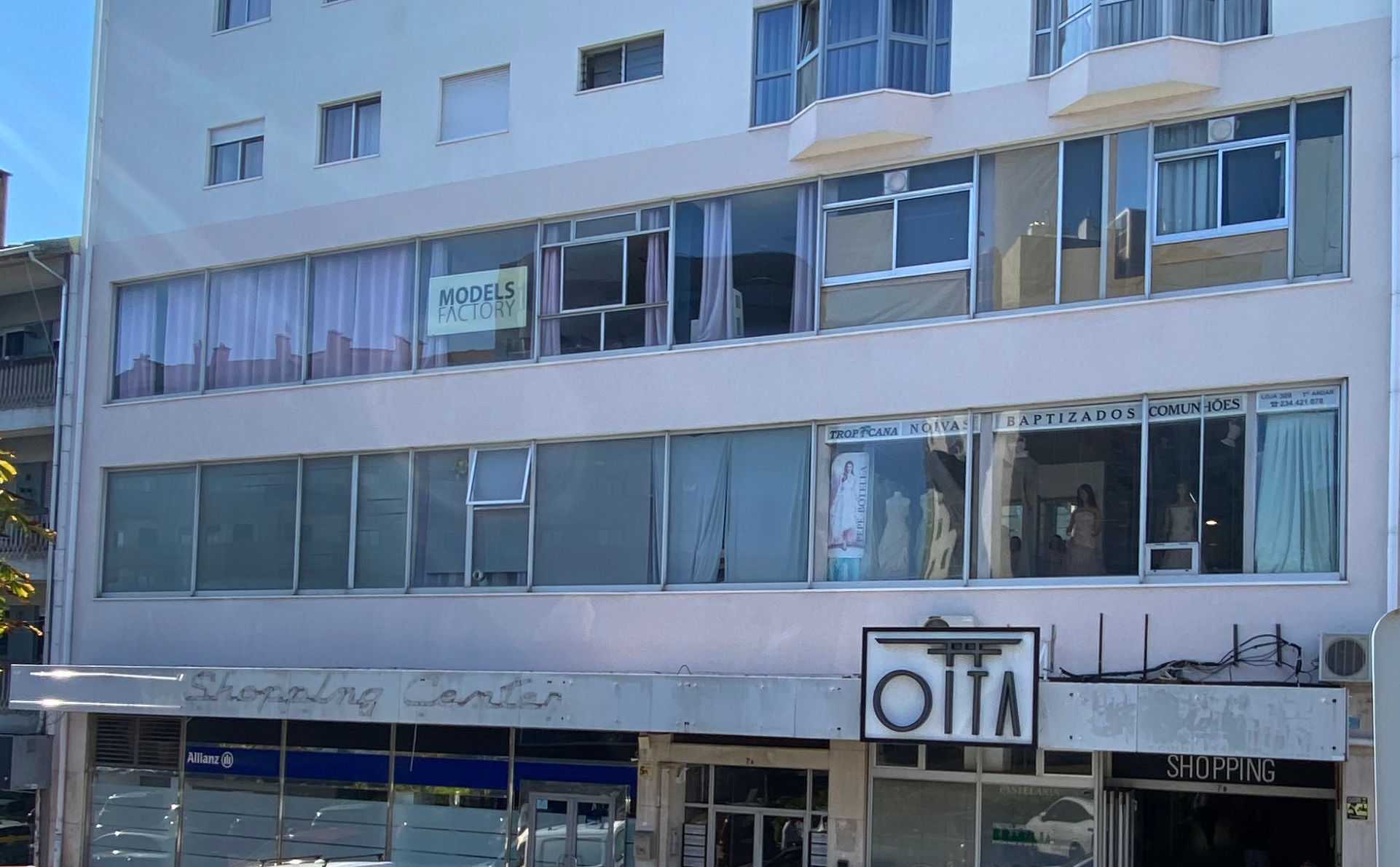 MusiX Centro Comercial Oita