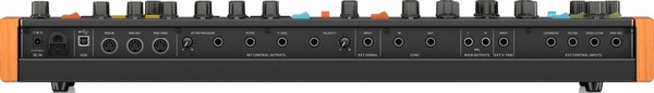 Behringer Poly D