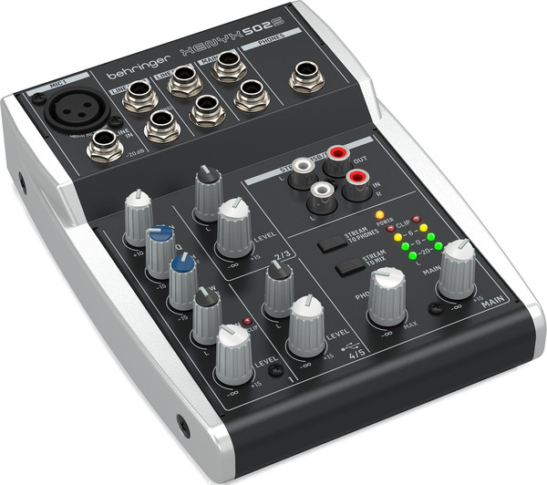 Behringer Xenyx 502S