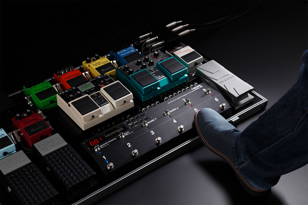 Boss ES-8 Effect Switching System | MusiX