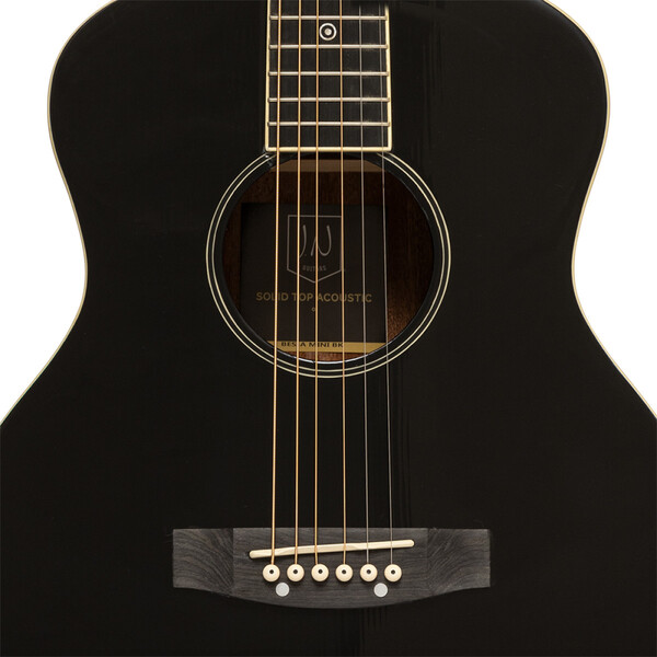 J.N Guitars BES-A MINI (black)