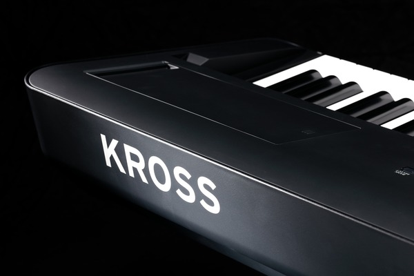 Korg Kross 2 88 (black matt)