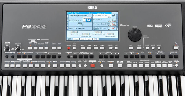 Korg PA600