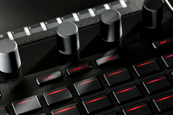 Korg SQ-64 Poly Sequencer | MusiX