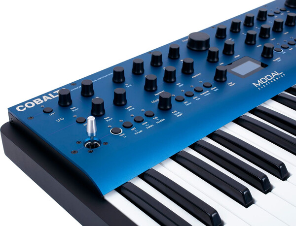 Modal Electronics Cobalt8