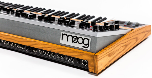 Moog One (8 voice)