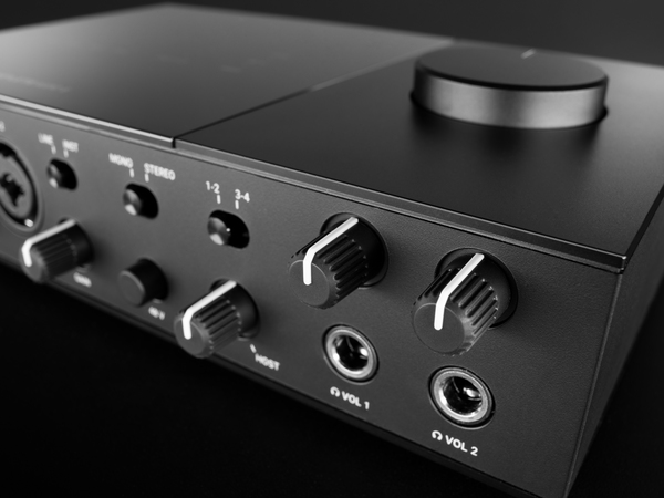 Native Instruments Komplete Audio 6 MKII