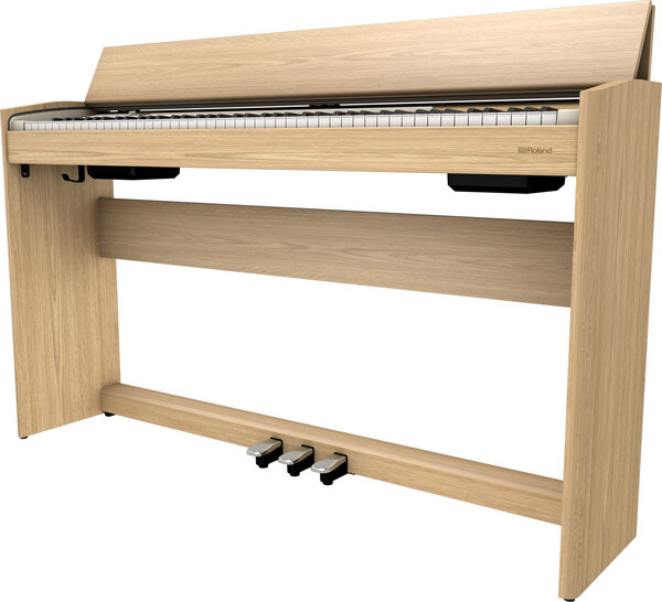 Roland F701 (light oak)