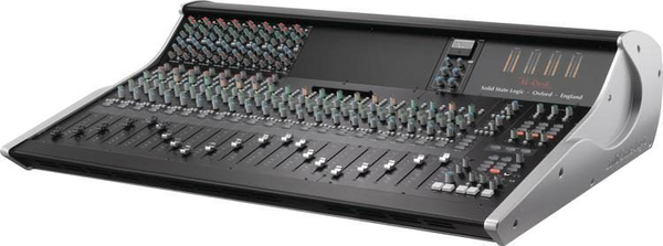 XL Desk with 8 EQ Modules
