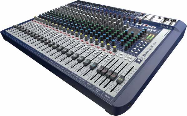 Soundcraft Signature 22