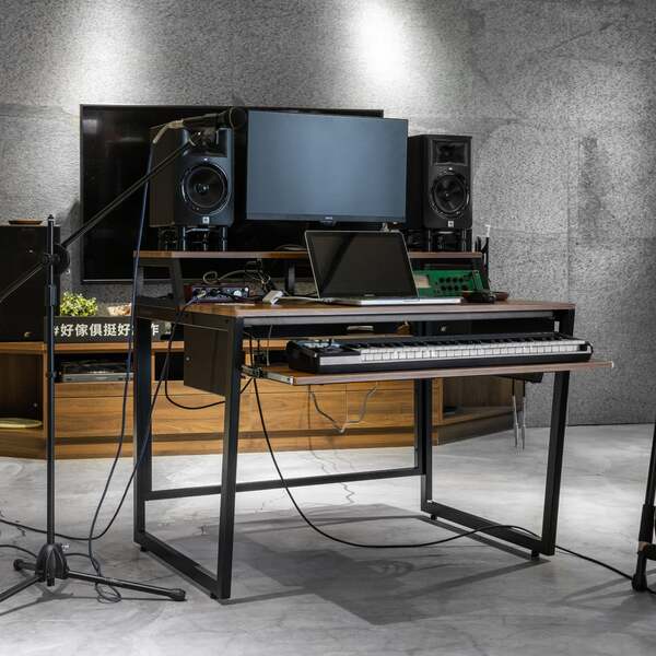 Wavebone Star Rover Studio Desk (black)