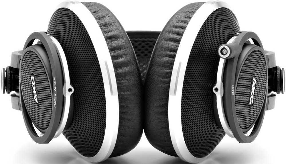 AKG K 812
