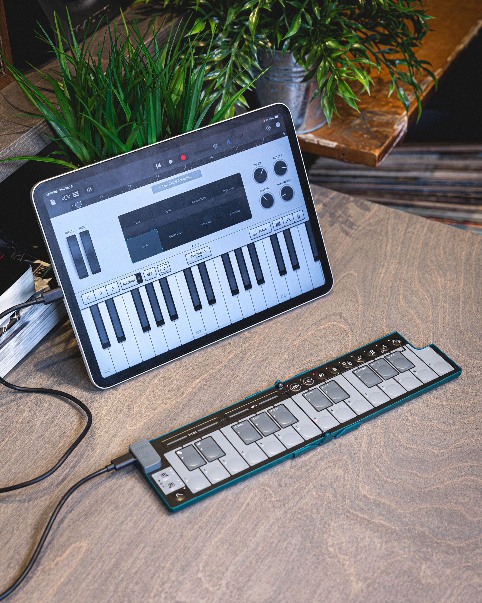 Korg-nanoKEY-Fold-Foldable-
