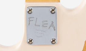 HALSPLATTE MIT FLEA-LOGO