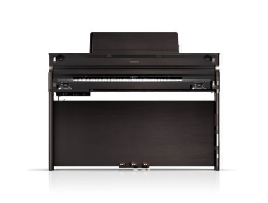 Dynamic sound from powerful four-speaker system.