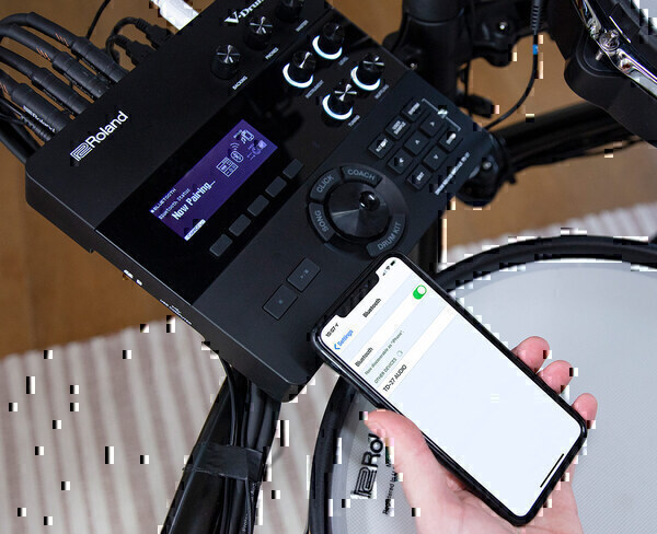 Bluetooth Connectivity and Built-In Coaching Tools