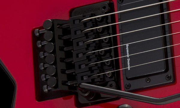 FLOYD ROSE® SISTEMA SPECIALE DI TREMOLO A DOPPIO BLOCCO (RECESSO)