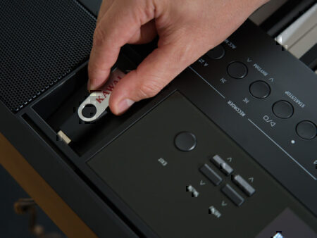 Fonctionnalité USB vers appareil, avec enregistrement et lecture de fichiers MP3/WAV