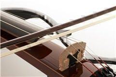 Risonanza del corpo del violino acustico simulato