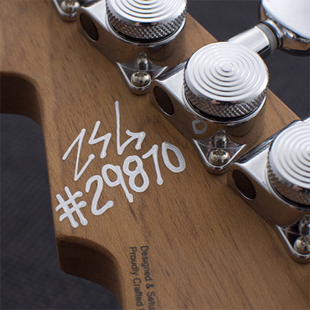 SIGNIERTER HEADSTOCK