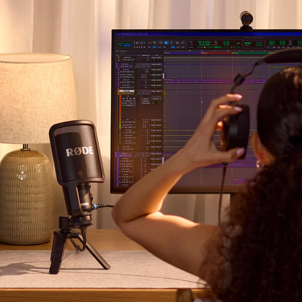 All-In-One-Desktop-Studio