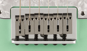HARDTAIL STRATOCASTER® BRÜCKE MIT BLOCKSÄTTELN