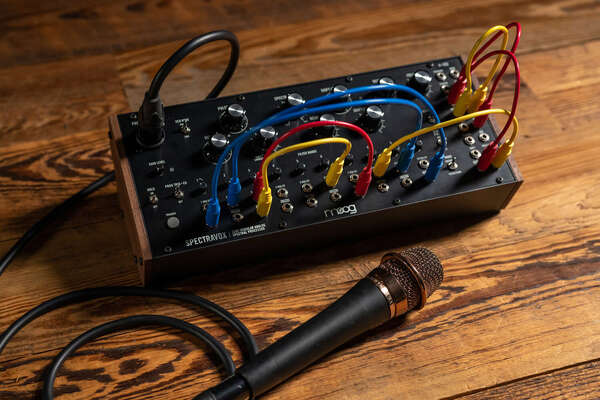 10-Band-Analog-Vocoder