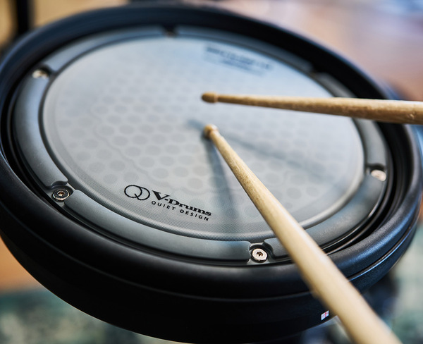Ultra-responsive snare and tom pads.