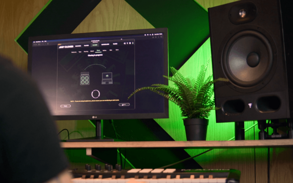 Capturez vos propres amplis et pédales avec le logiciel Amp Cloner inclus