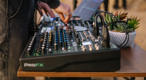 Onyx™ Preamps With 60 dB Gain