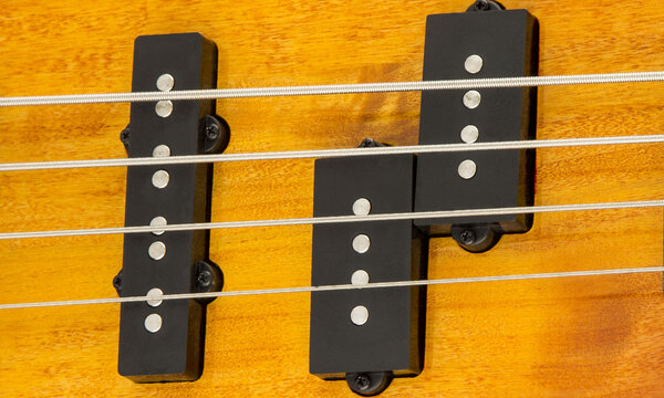 JACKSON P-STYLE (NECK) AND J-STYLE (BRIDGE) PICKUPS